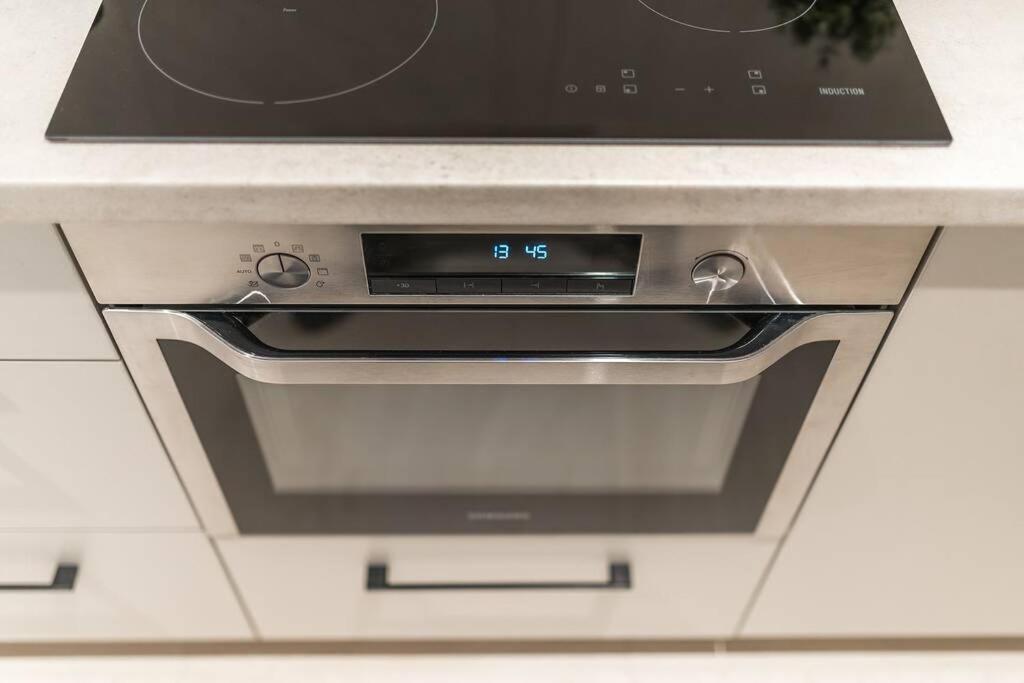 Rondo Onz P&O Serviced Apartments Warsawa Bagian luar foto