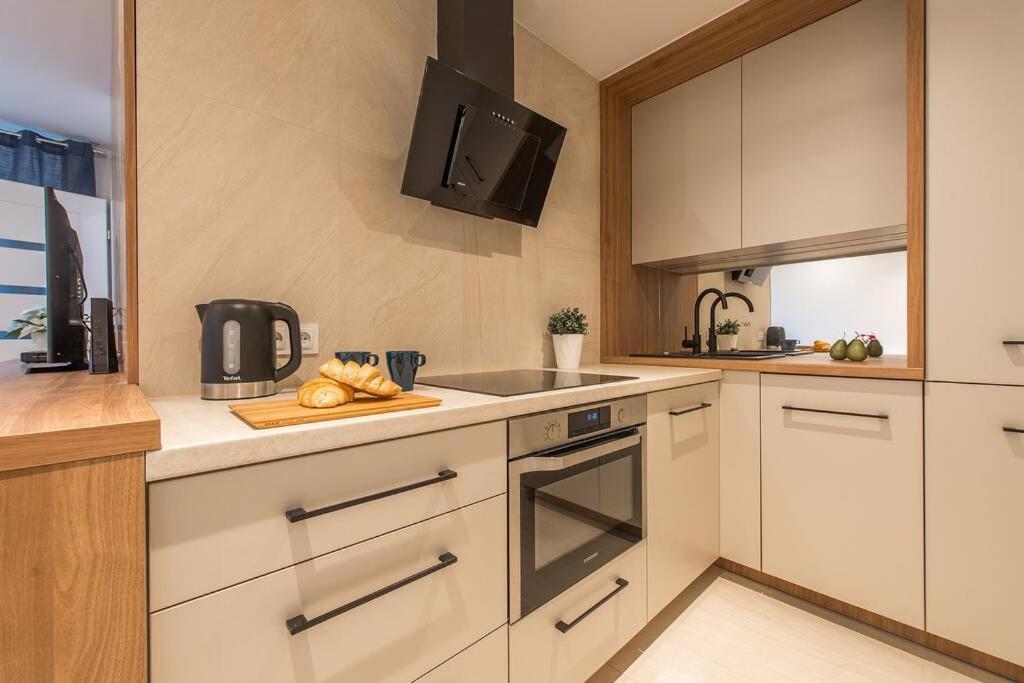 Rondo Onz P&O Serviced Apartments Warsawa Bagian luar foto