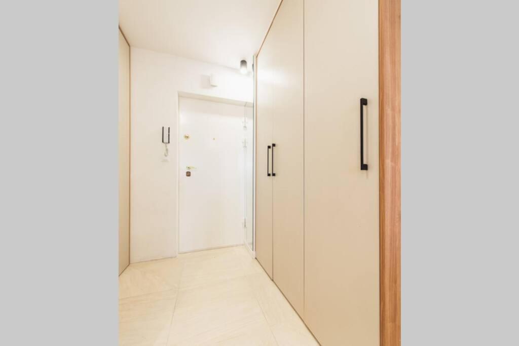 Rondo Onz P&O Serviced Apartments Warsawa Bagian luar foto